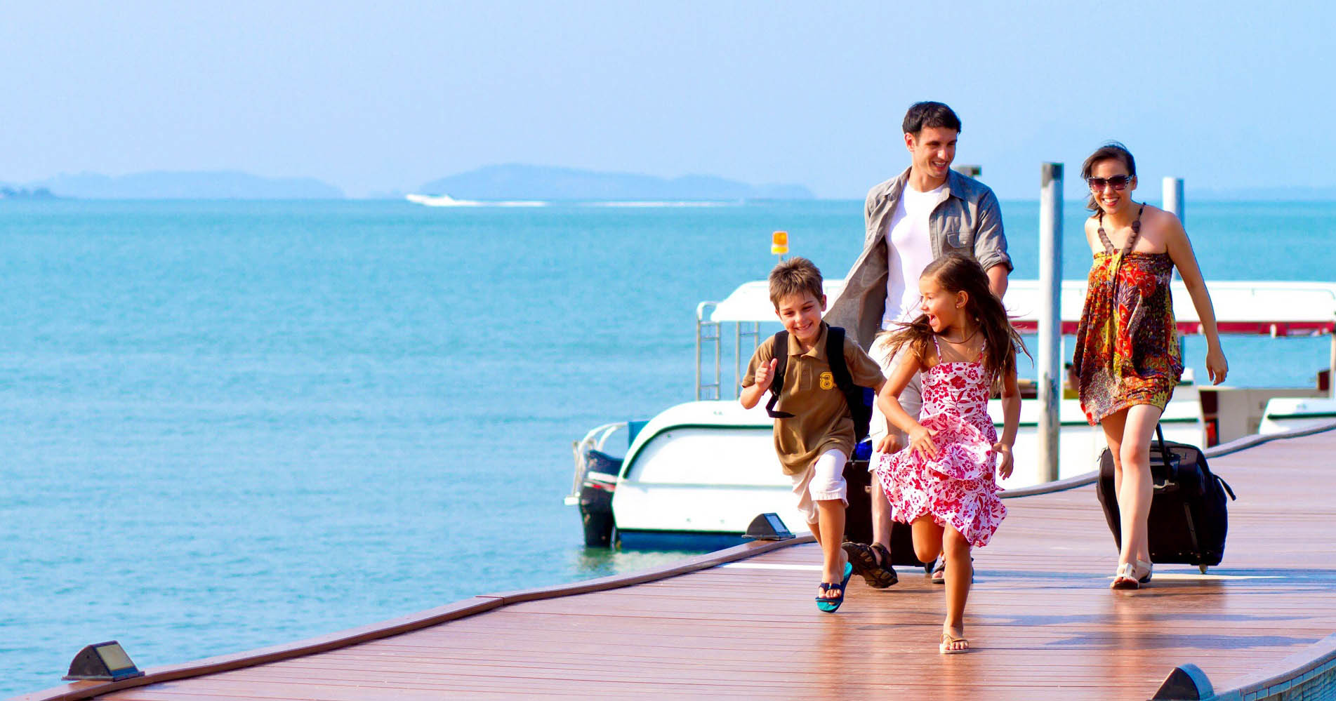 Hello Summer - Tận Hưởng Ngày Hè Sôi Động