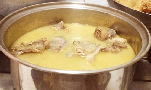 Vịt nấu chao và chuột đồng chiên nước mắm ở Cần Thơ