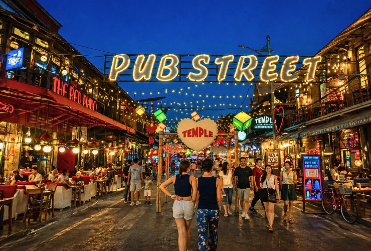 Đi Siem Reap chơi gì ? Hòa mình vào không khí sôi động của Pub Street
