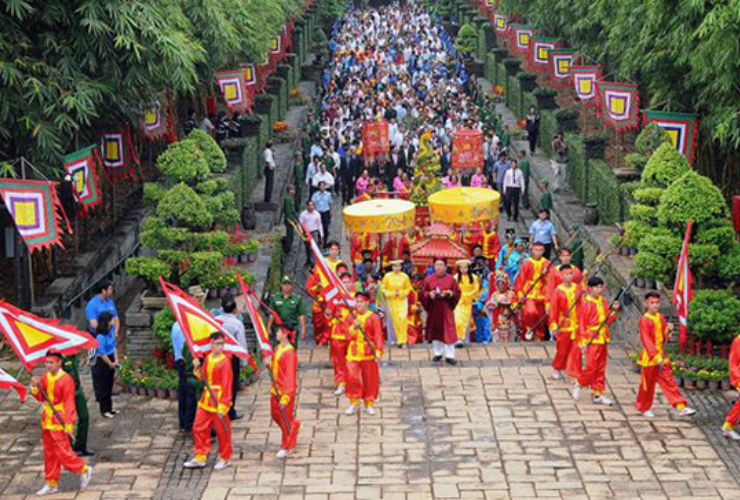 Hoà vào không khí lễ hội tại Phú Thọ trong tháng 4