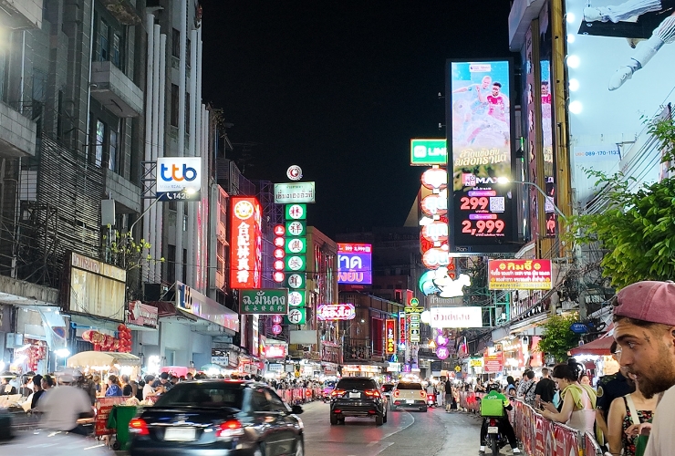 Chinatown Bangkok, khu phố người Hoa nổi tiếng với ẩm thực đường phố
