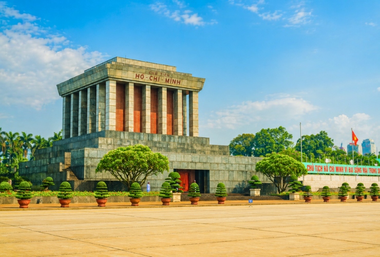Tham quan Lăng Chủ tịch Hồ Chí Minh - Trải nghiệm trang nghiêm giữa lòng Hà Nội