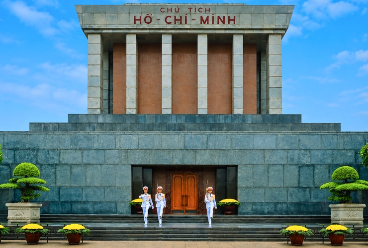Nghi thức đổi gác tại Lăng Chủ tịch Hồ Chí Minh