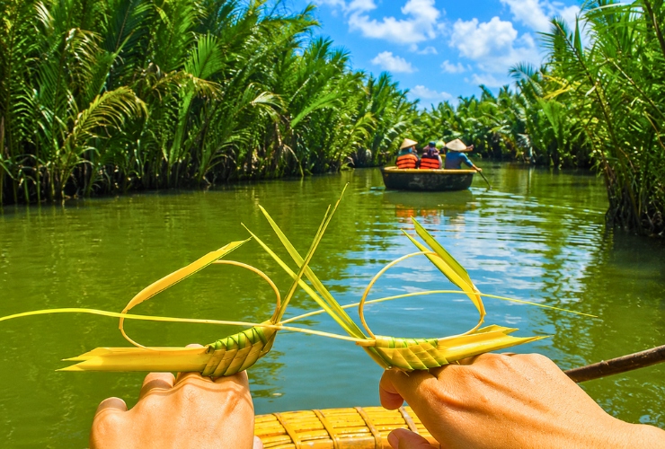 Khám phá nghề thủ công từ lá dừa nước ở Cẩm Thanh