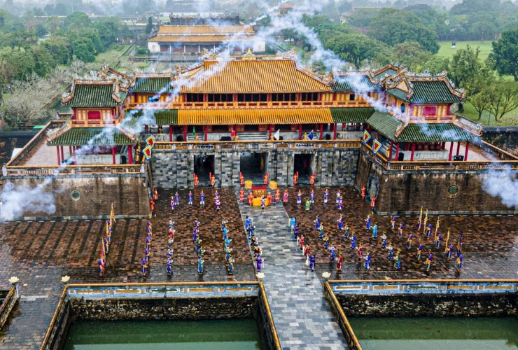 Biểu tượng hoàng gia và những công trình lịch sử được lưu giữ tại Huế