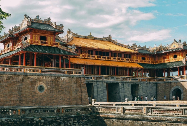 Khoảnh khắc kỳ diệu dưới cổng Ngọ Môn uy nghi