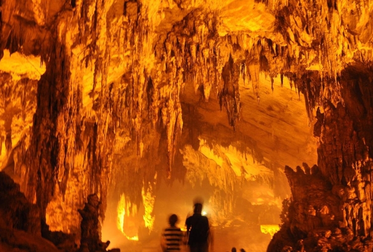 Động Hua Mạ