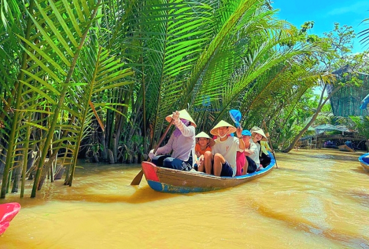 Bến Tre từ mặt nước - Hành trình đắm mình giữa rặng dừa nước