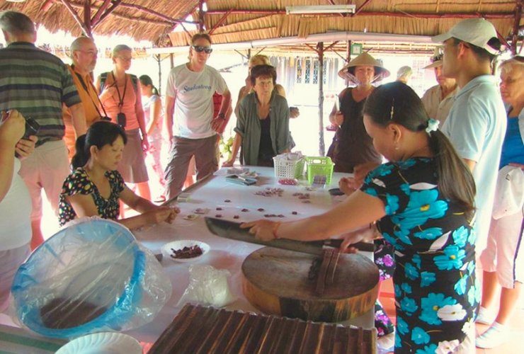 Làng nghề kẹo dừa Châu Thành - Trái tim của nghề thủ công Bến Tre