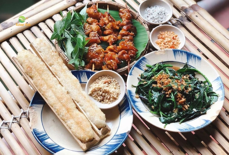 Thưởng thức cơm lam – Món đặc sản dân dã của Hà Giang