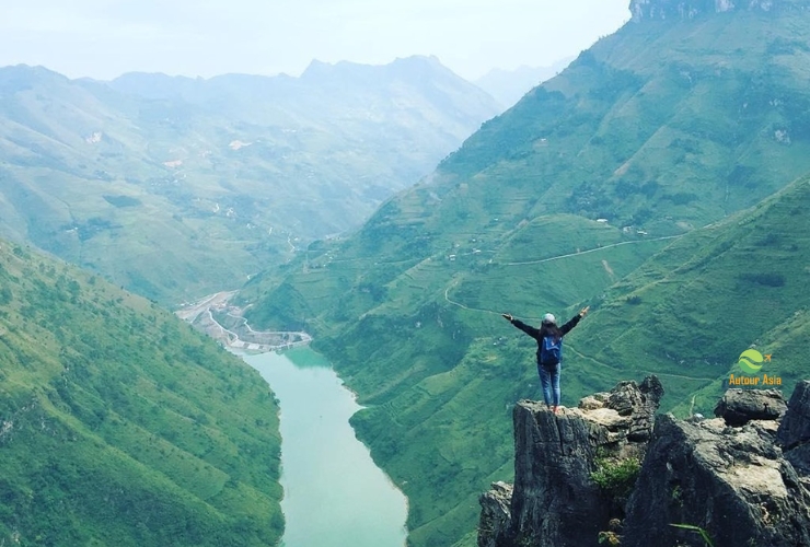 Ngắm sông Nho Quế – viên ngọc xanh của miền Bắc Việt Nam