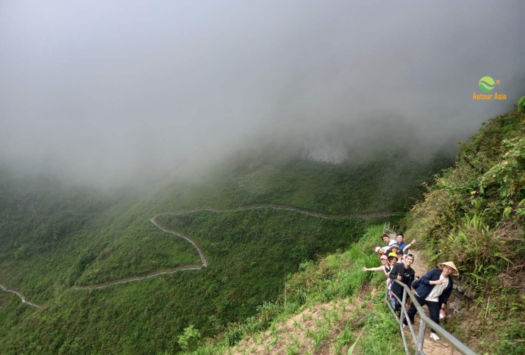 Phiêu lưu và tự do – Trekking trên cung đường hùng vĩ của đèo Mã Pí Lèng
