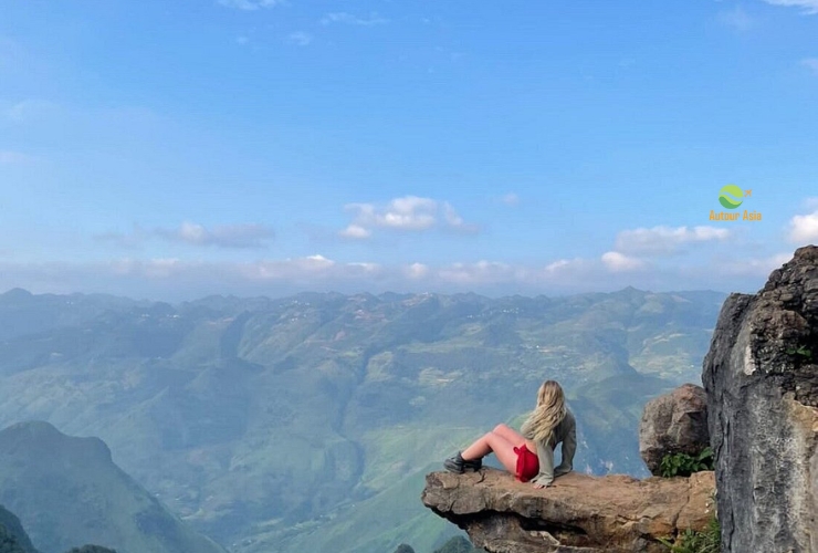 Tầm nhìn ngoạn mục từ Sky Walk Mã Pí Lèng