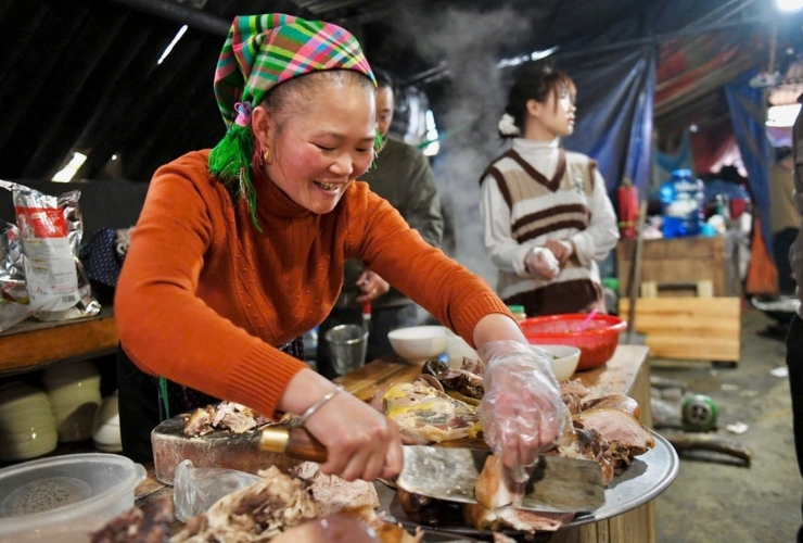 Ẩm thực truyền thống giữa chợ Lùng Phình