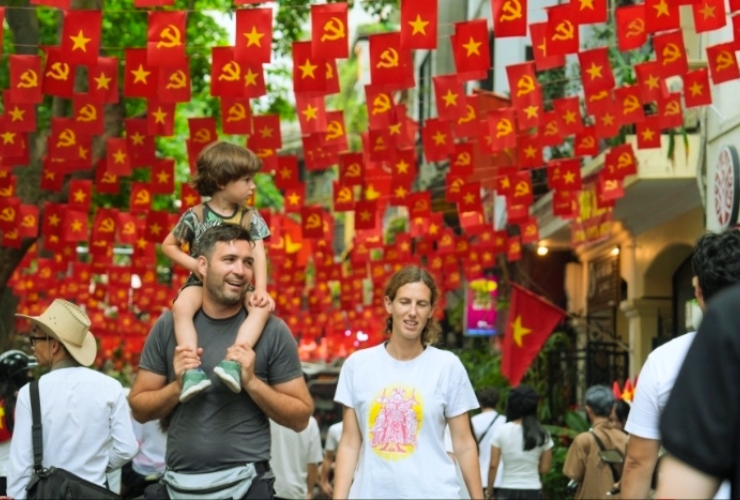 Hành trình đắm chìm cảm xúc trong các lễ hội truyền thống Việt Nam