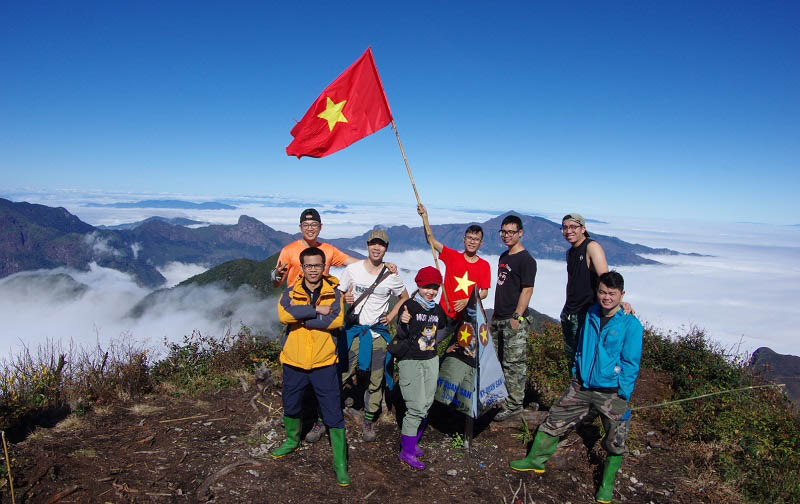 Chinh phục đỉnh Fansipan - Đỉnh núi cao nhất Đông Dương