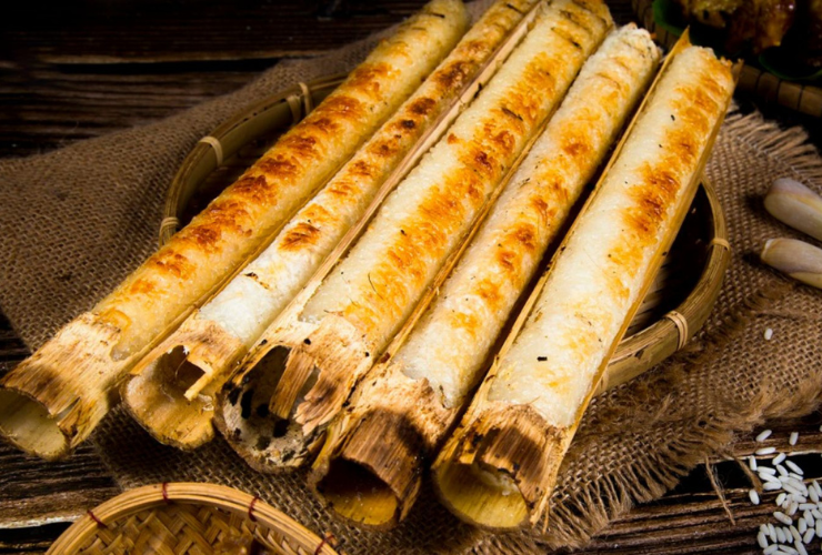 Cơm lam nướng - một trong những đặc sản Sapa đặc trưng nhất