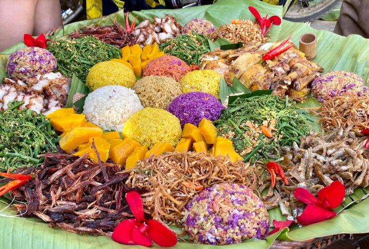 Một đặc sản Sapa không chỉ đẹp mắt mà còn là một món ăn truyền thống không thể thiếu trong các dịp lễ Tết - xôi bảy màu