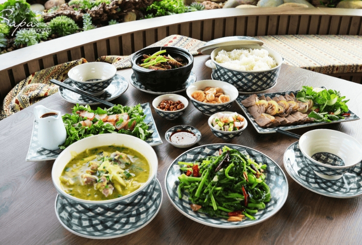 Bữa trưa truyền thống ở Sapa – Thưởng thức đặc sản núi rừng Tây Bắc