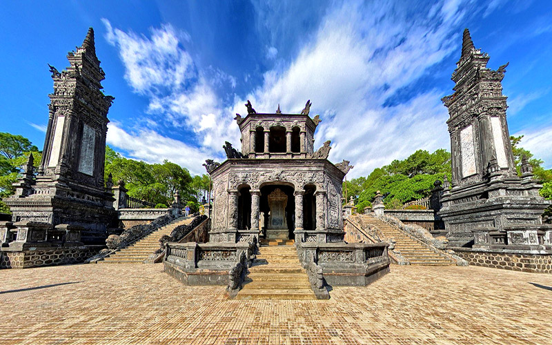 Lăng Khải Định - Lăng mộ đẹp nhất tại Việt Nam