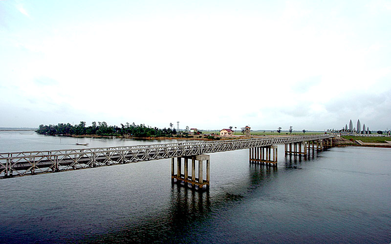 Cầu Hiền Lương, Sông Bến Hải nhân chứng lịch sử chia cắt hai miền Nam Bắc