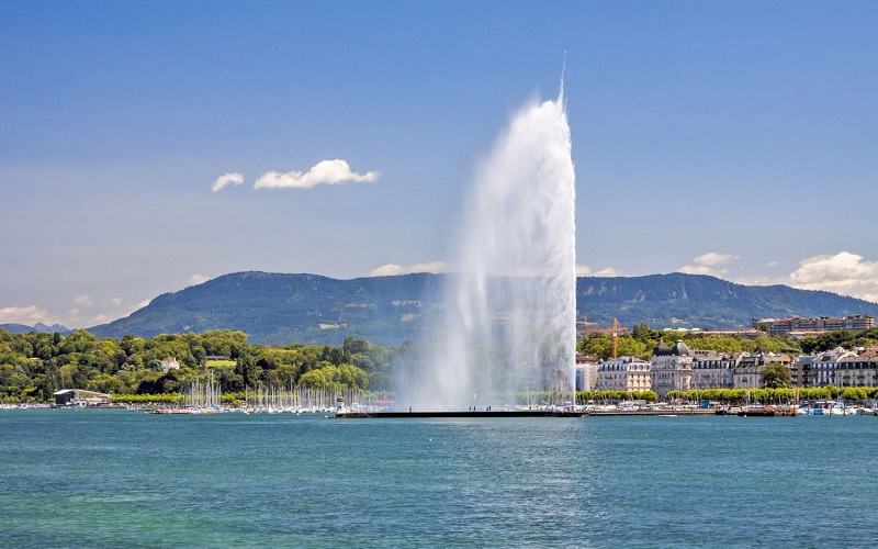 Đài phun nước Jet d'Eau - Một trong 10 đài phun nước nổi tiếng nhất thế giới