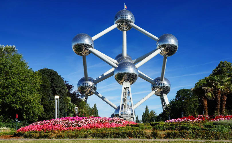 Mô hình phân tử Atomium - Công trình biểu tượng của đất nước Bỉ