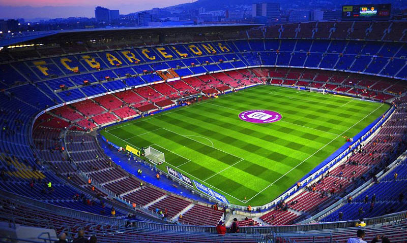Sân vận động Nou Camp - Sân nhà nổi tiếng của CLB Barcelona