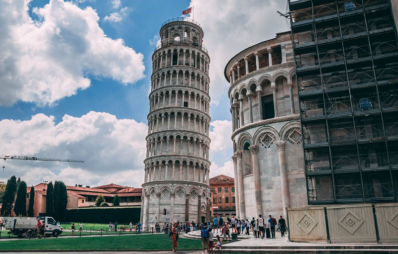 Tháp nghiêng Pisa - Biểu tượng của đất nước Ý xinh đẹp
