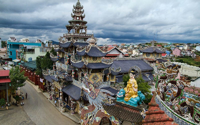 Chùa Linh Phước - Một trong những ngôi chùa đẹp nhất ở Đà Lạt