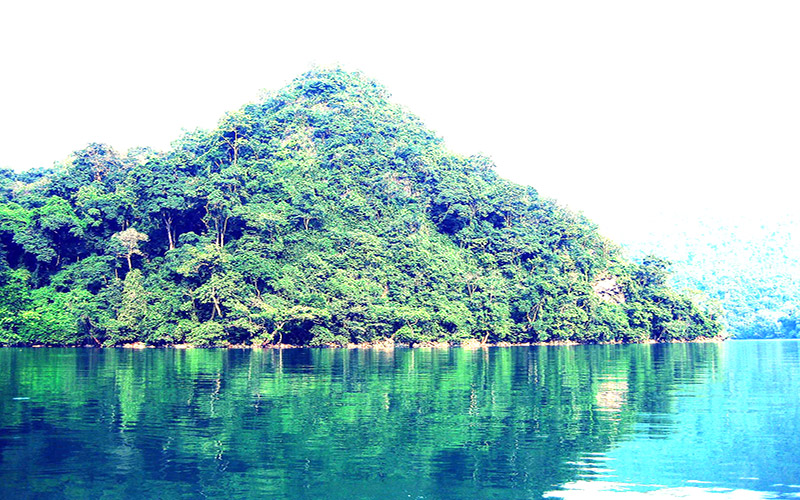 Hồ Ba Bể - Vẻ đẹp sơn thủy hữu tình