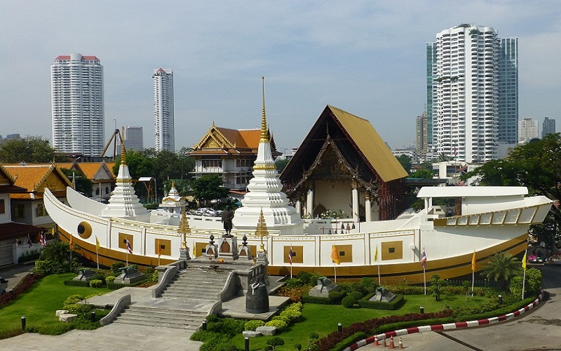 Ngôi chùa thuyền có kiến trúc độc đáo nằm ở thủ đô Bangkok