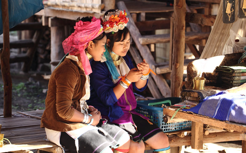 Ngôi làng của bộ tộc người cổ dài độc đáo ở vùng đất Chiang Rai