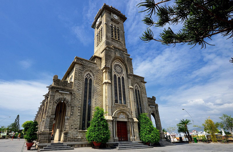 Nhà thờ Núi Đá - Nhà thờ Chánh Tòa Nha Trang
