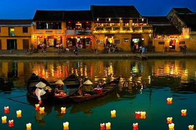 Du lịch miền Trung - Lịch trình:  Đồng Hới - Quảng Bình – Huế - Đà Nẵng  - Hội An | 5 ngày 4 đêm