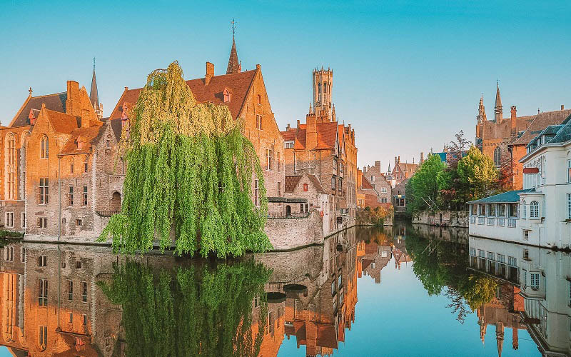 Vẻ đẹp thanh bình của thành phố Bruges - Bỉ