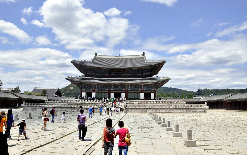 Gyeongbokgung: Cung điện hoàng gia lớn nhất của Hàn Quốc